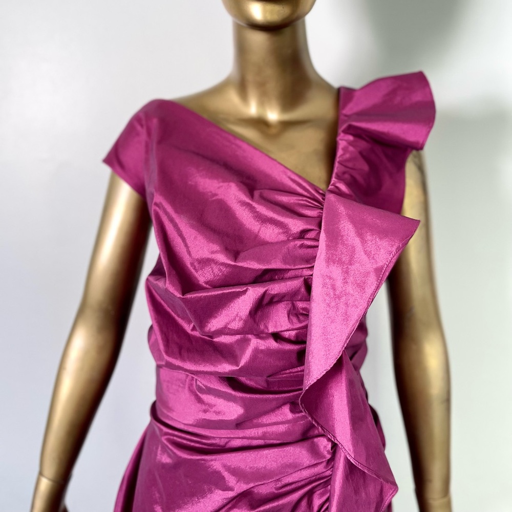 Sumptuous TADASHI SHOJI Asymmetrical sz 14 Occasion dress in flattering cherise